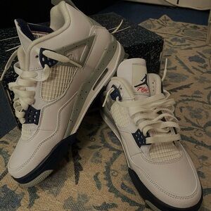 Jordan 4s Retro Midnight Navy🦋